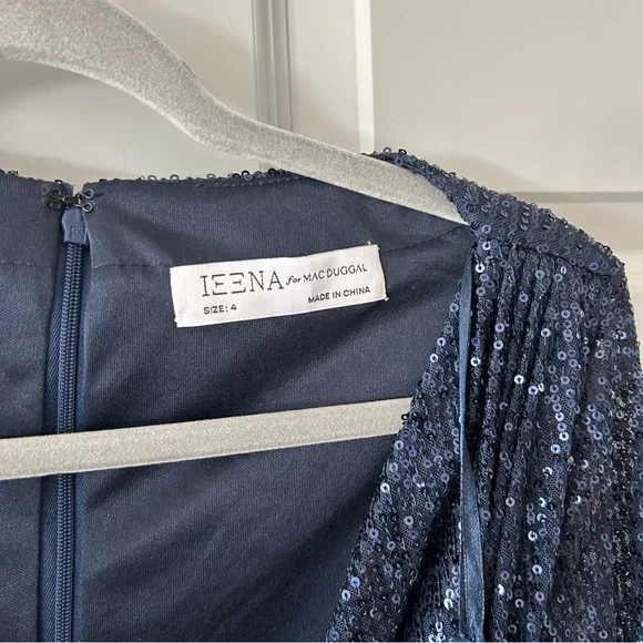 NWT Mac Duggal Ieena Long Sleeve Sequin Gown Midnight Blue 26490 - Picture 5 of 8